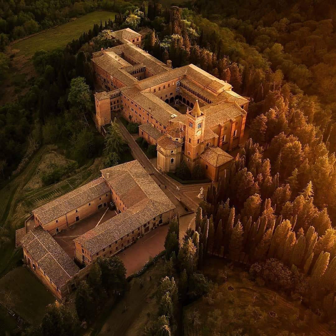 Abbazia Monte Oliveto Maggiore Prodotti Abbazia - Monte Oliveto Maggiore